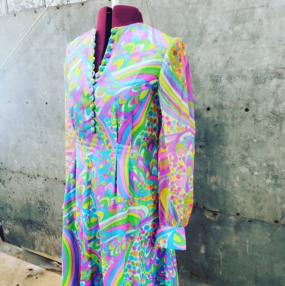 Vintage 60's GoGo paisley dress size 6 LQQK